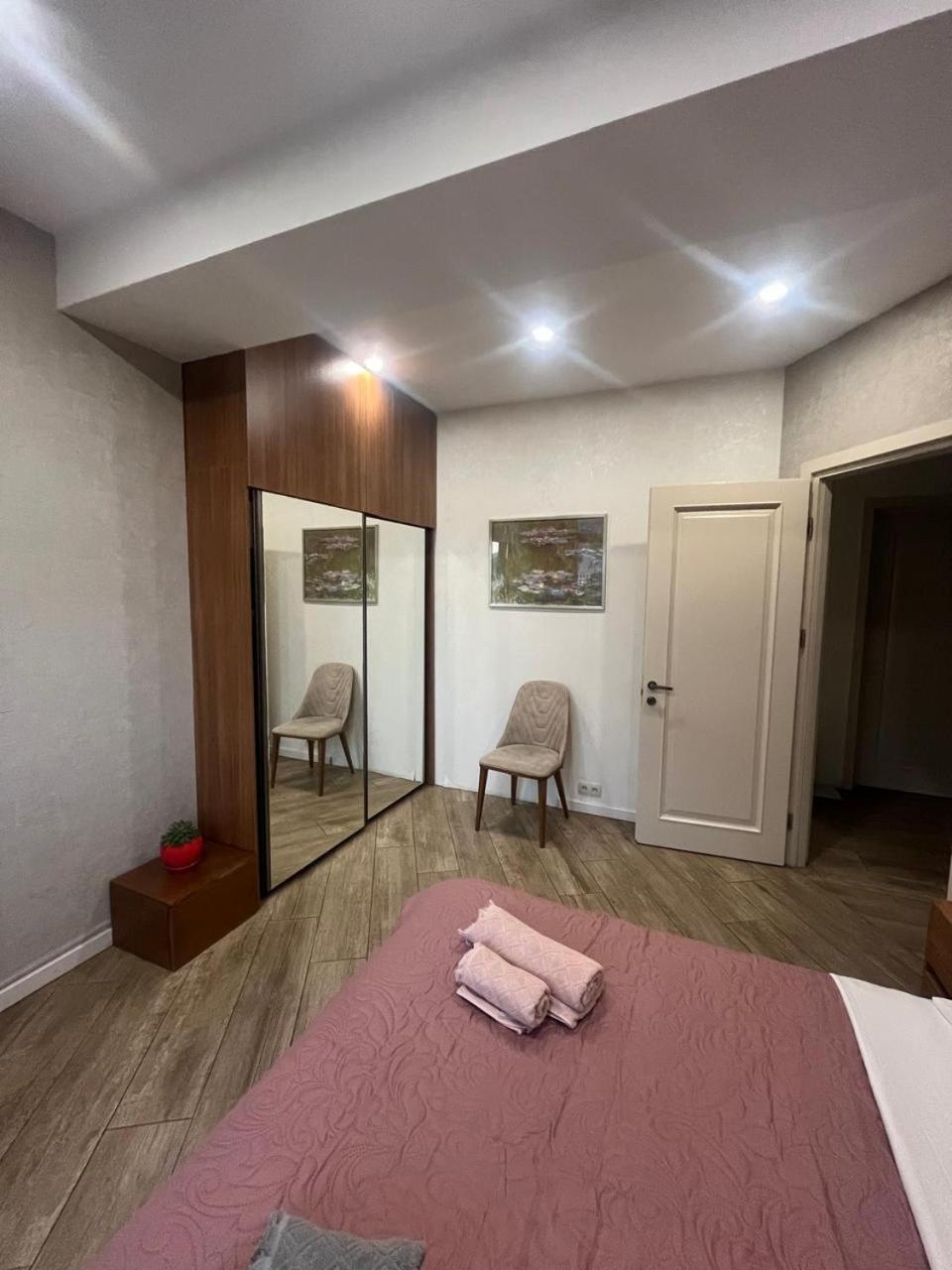 Panorama Khiliani Apartment Tbilisi Exterior foto